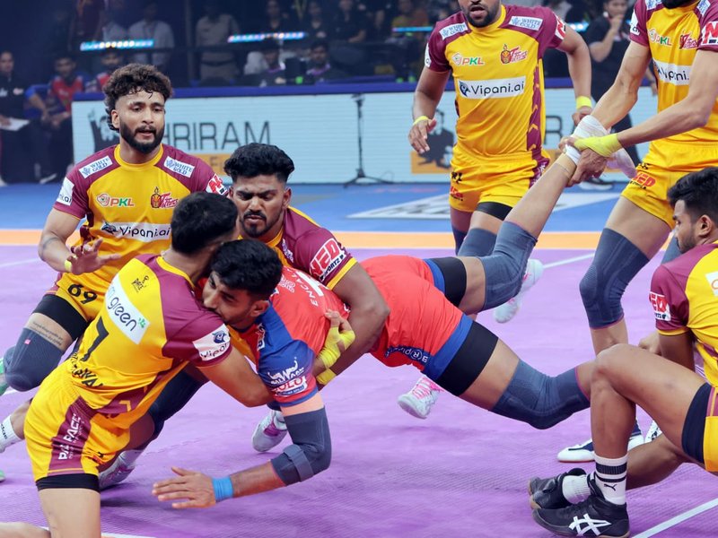 Sumit, Gagan Gowda shine as UP Yoddhas take down Telugu Titans 40-35 on the second day of the Pro Kabaddi League Season 12 at the Vishwanadh Sports Club  in Visakhapatnam on Saturday. Photo credit: PKL