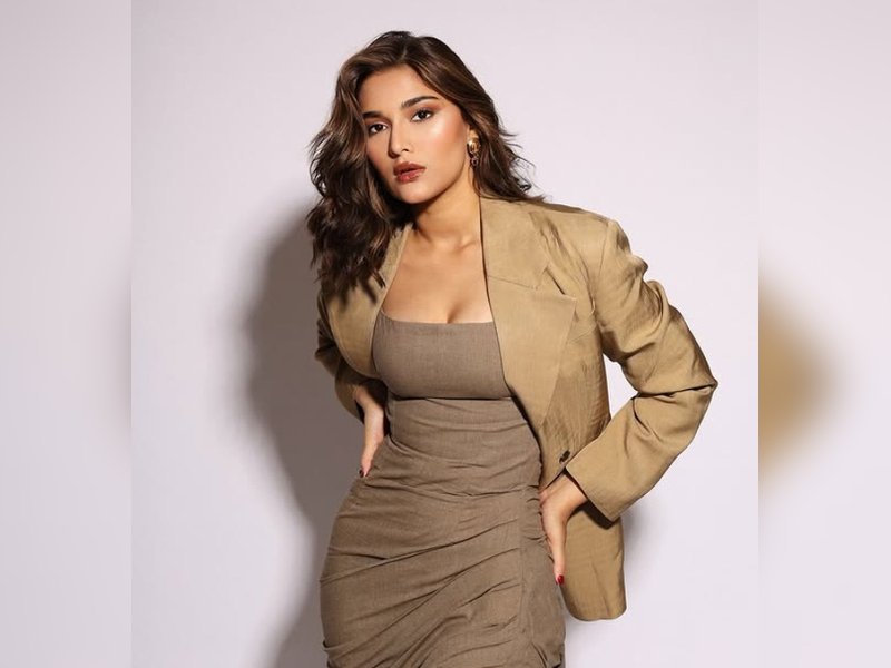 Saiee Manjrekar recollects fighting with cousins for ‘zanje’ during Ganeshotsav