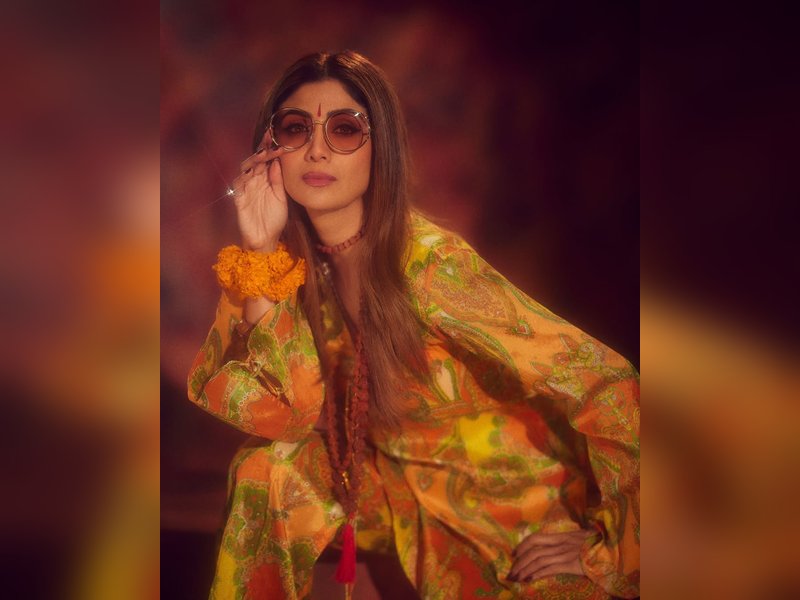 Shilpa Shetty pays homage to Zeenat Aman - an epitome of grace, glam & timeless fashion