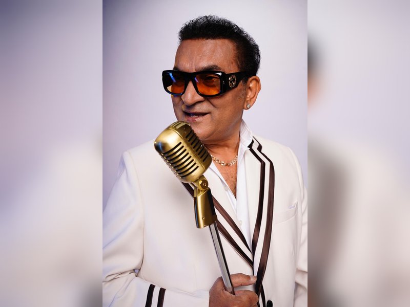Abhijeet Bhattacharya to perform with son Jay Bhattacharya in 'longest tour' of his life