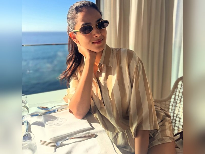 Mira Rajput shares special holiday moments, says 'Spend the day with me' 