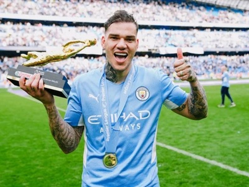 Ederson leaves Man City after 8 years to join Fenerbahce (Credit: Manchester City/X)
