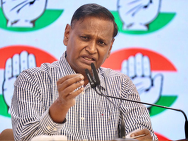 Mistake of EC, not Pawan Khera: Oppn leaders hit back at BJP over dual voter ID allegations