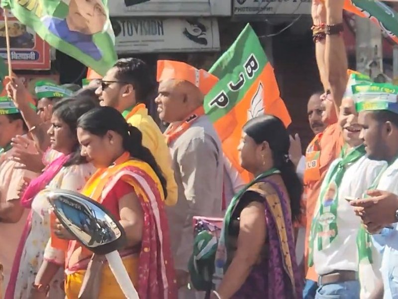 NDA's Bihar bandh: Women party workers lead protests, seek apology from Rahul Gandhi, Tejashwi Yadav