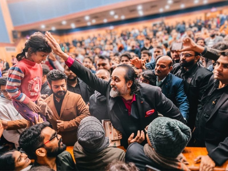 'Garlands cannot replace clarity': Acharya Prashant on Teachers' Day