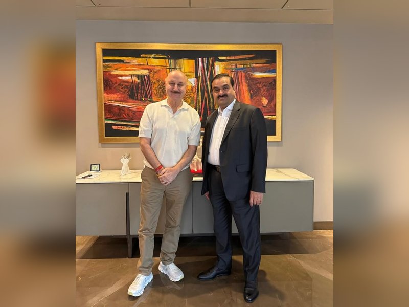 Anupam Kher meets 'self made Indian billionaire' Gautam Adani, talk about struggles, success
