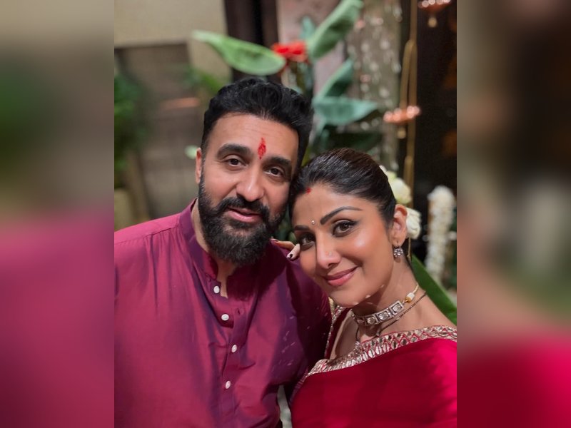Mumbai Police issues lookout notice against Shilpa Shetty & Raj Kundra in the 60 crore fraud case
