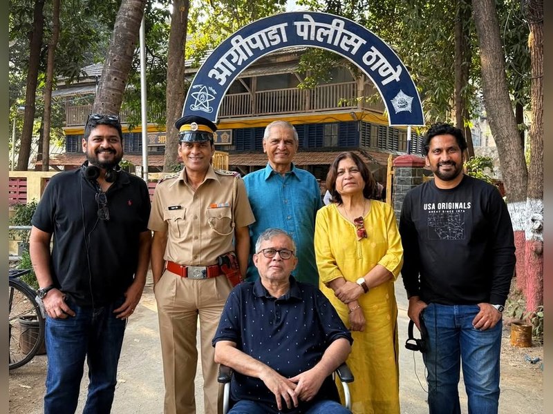 Om Raut shares a found memory when real 'Inspector Zende' met Manoj Bajpayee 