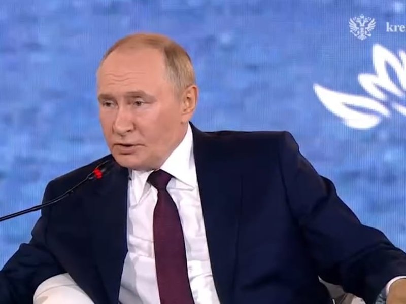 Putin warns against foreign troops deployment in Ukraine 