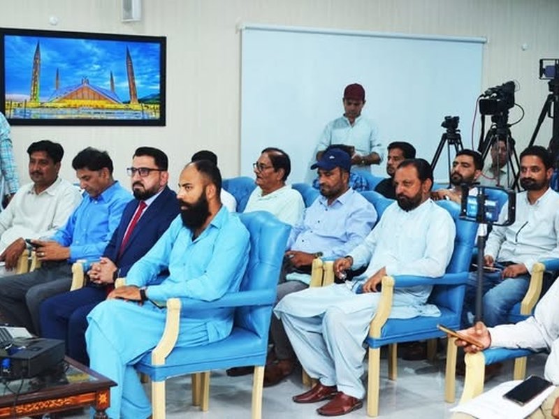 Journalists, rights activists voice concern over rising restrictions on press freedom in Pakistan