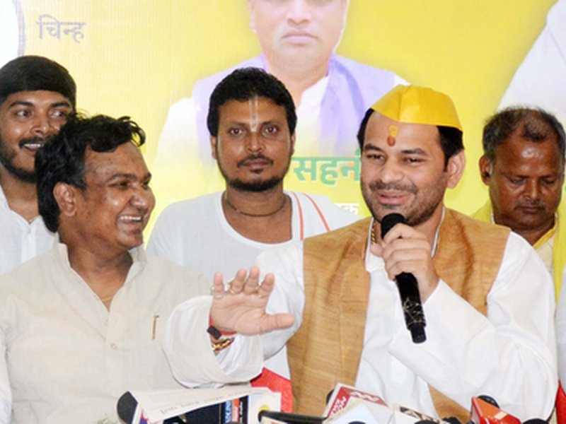 Tejashwi Yadav’s dance video goes viral, Tej Pratap responds