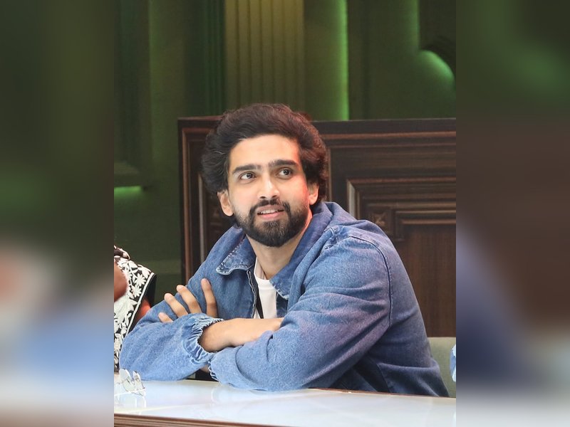 ‘Bigg Boss 19’: Salman Khan tells Amaal Mallik ‘front foot man has become a background artist’