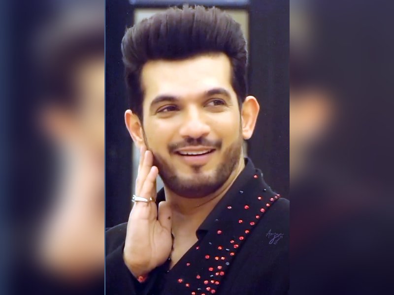Arjun Bijlani promises INR 10 Lakh from prize money on ‘Rise & Fall’