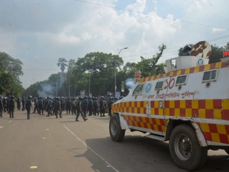 Bangladesh's Home Affairs Advisor acknowledges deterioration in law and order  