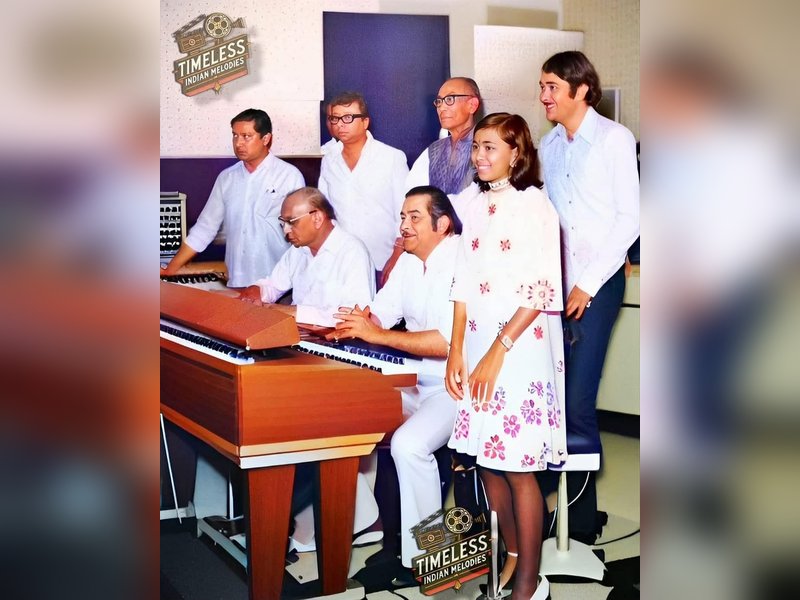 Kunal Ganjawala shares rare image from the recording of ‘Ek Din Bik Jayega’