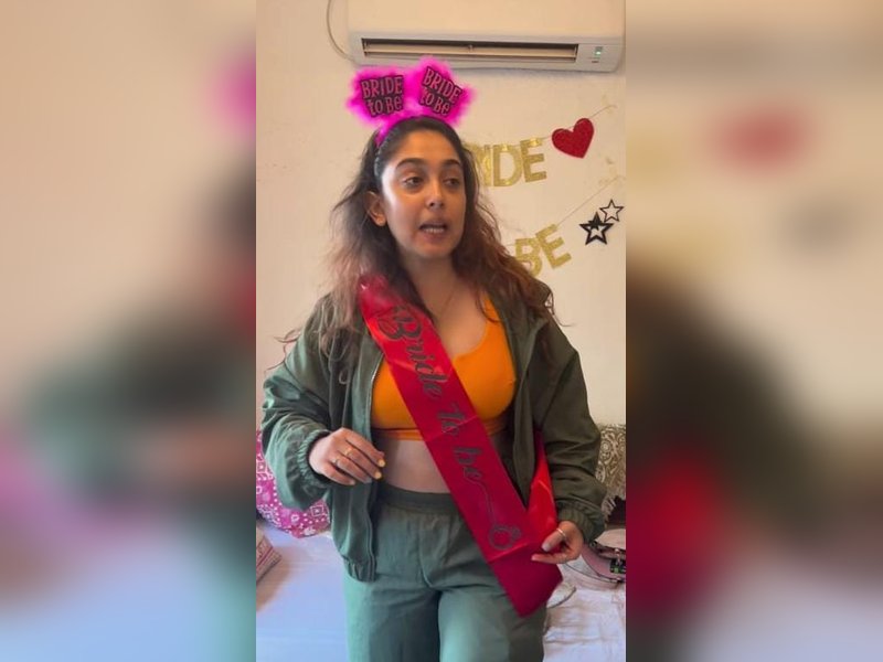 Ira Khan shares a fun throwback of her bachelorette party