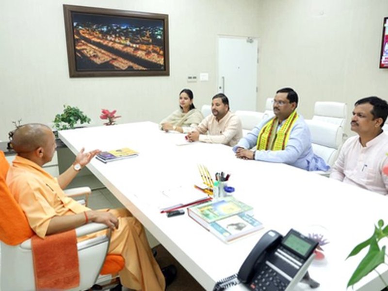 Uttar Pradesh: ABVP delegation meets CM Yogi, discusses Barabanki lathicharge case