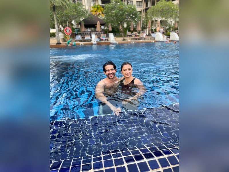 Hiten Tejwani, Gauri Pradhan 