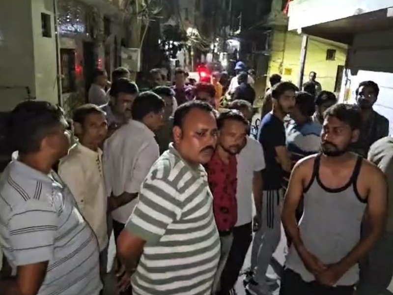 Drunk men unleash dog on protesting neighbours, attack with rods in Delhi's Subhash Park