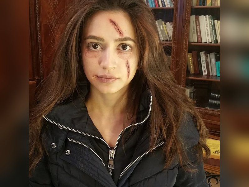 Kriti Kharbanda clocks 9 years in Bollywood, husband Pulkit Samrat calls himself her “Biggest Fan”