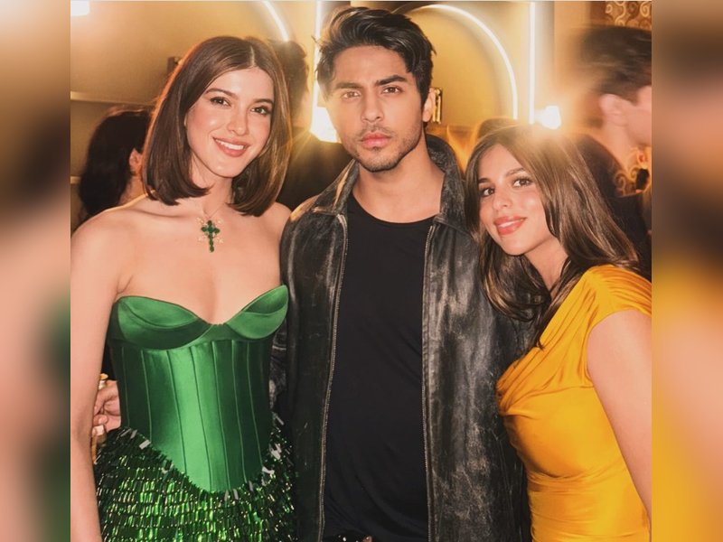 Ananya Panday questions why she’s not in photo with Shanaya, Aryan, Suhana