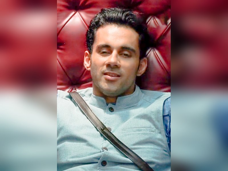 Bigg Boss 19: Ashnoor Kaur firmly says she can never be in a romantic relationship with Abhishek Bajaj	