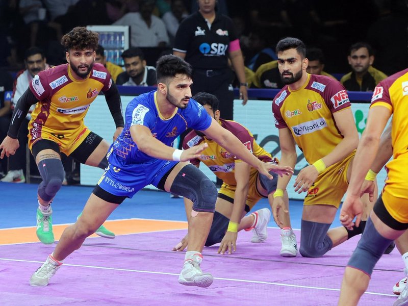 Clinical Telugu Titans crush Tamil Thalaivas, take revenge for defeat in opening match of Season 12 of Pro Kabaddi League in Jaipur, Rajasthan, on Friday. Photo credit: PKL 