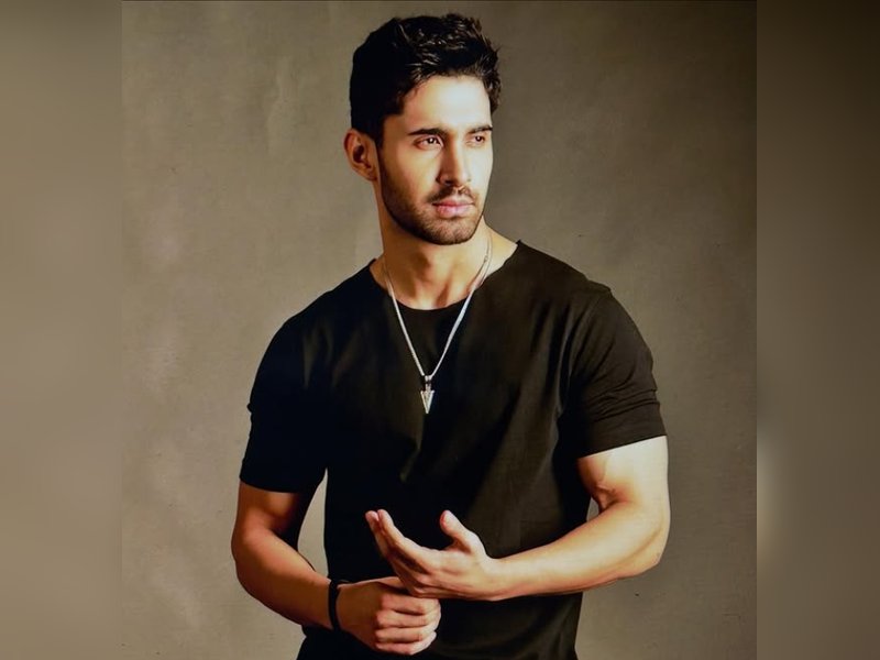 Lakshya reflects on his 11-year journey in Mumbai, thanks Aryan Khan for The Ba***ds of Bollywood