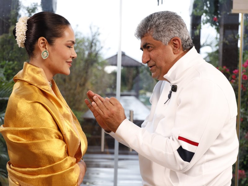 Esha Gupta embarks on a spiritual journey, attempts to understand the true purpose of life 