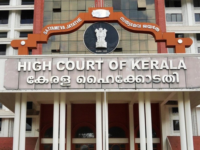Kerala HC orders detailed probe into Sabarimala controversy