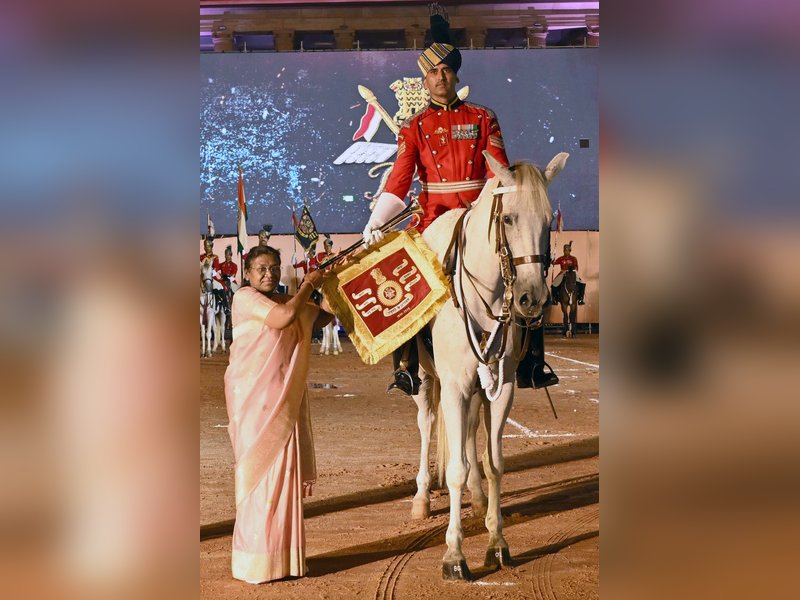 President Murmu presents special honour to her bodyguard