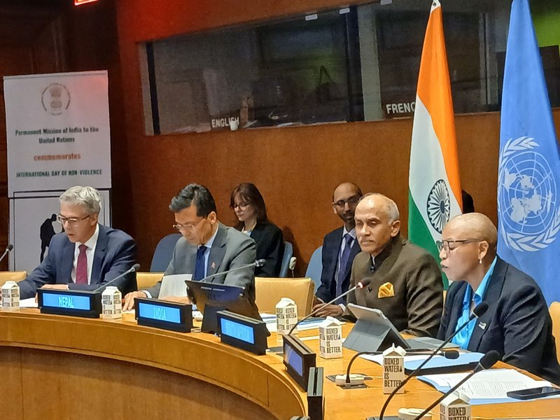 In ‘dangerous, divided’ times, Gandhi’s message gives strength to work peace: Guterres 