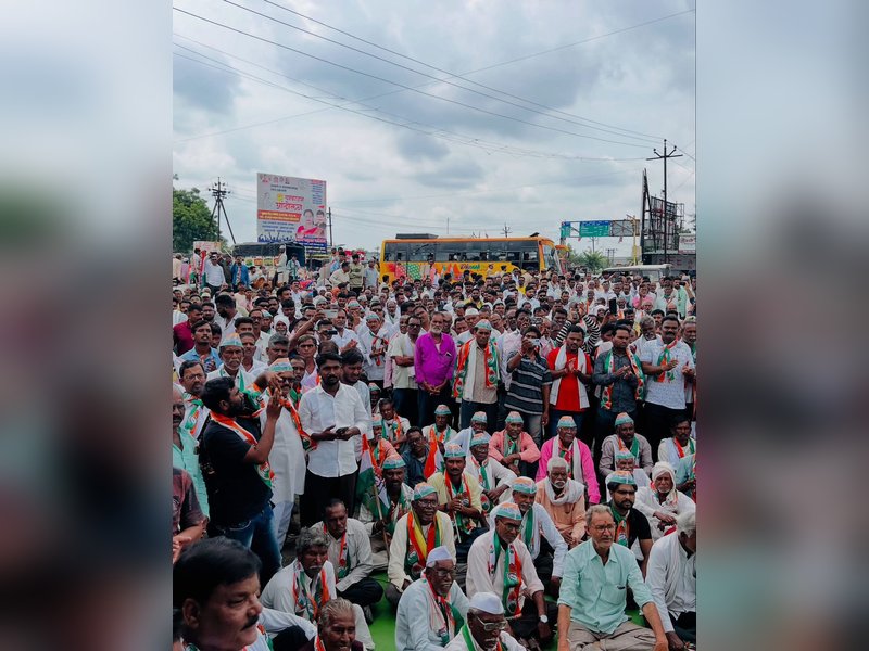 Maha: Cong holds statewide protests demanding immediate aid for flood-hit farmers