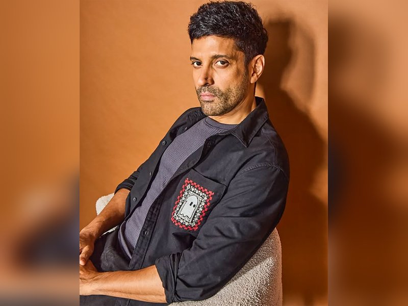 Farhan Akhtar's mother Honey Irani’s driver charged for financial fraud of Rs 12 lakh	
