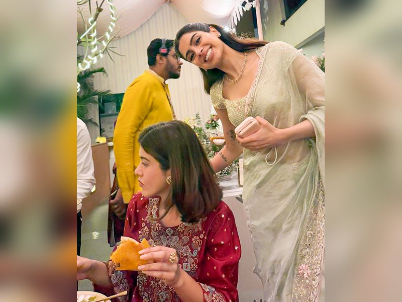 Khushi Kapoor decrypts why Shanaya Kapoor avoided taking a photo with her
