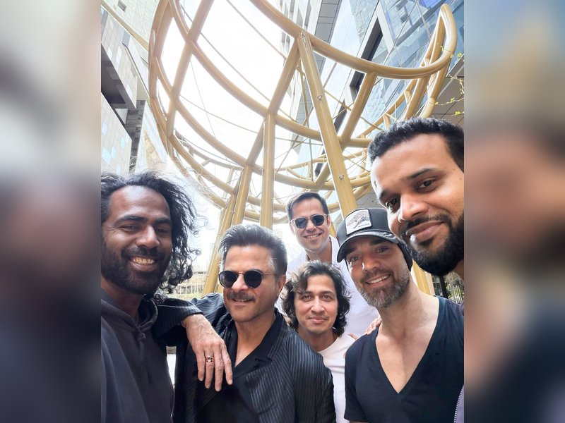 Anil Kapoor shares travel diaries from Melbourne trip	