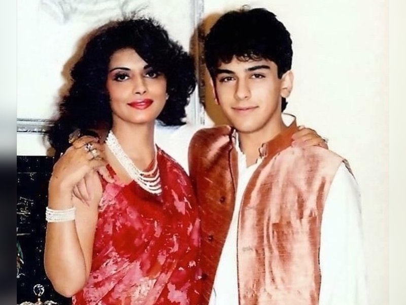 Adnan Sami pays emotional tribute to his mother on her first death anniversary