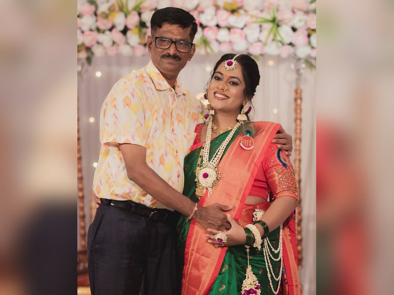 Indian Idol 12 fame Sayli Kamble shares photo from her baby shower with “Azoba & Ajees”	