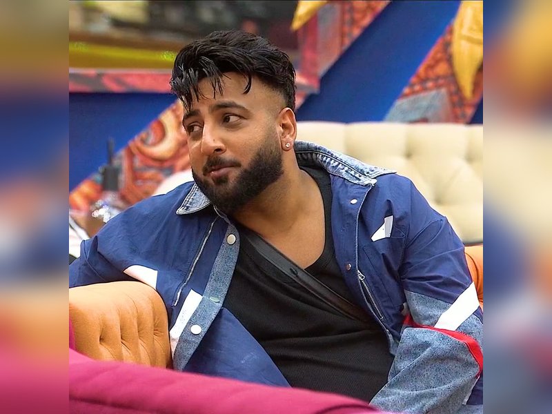 BB 19: Shehbaz Badesha opens up on living on Shehnaaz Gill's money, calls himself 'flop'