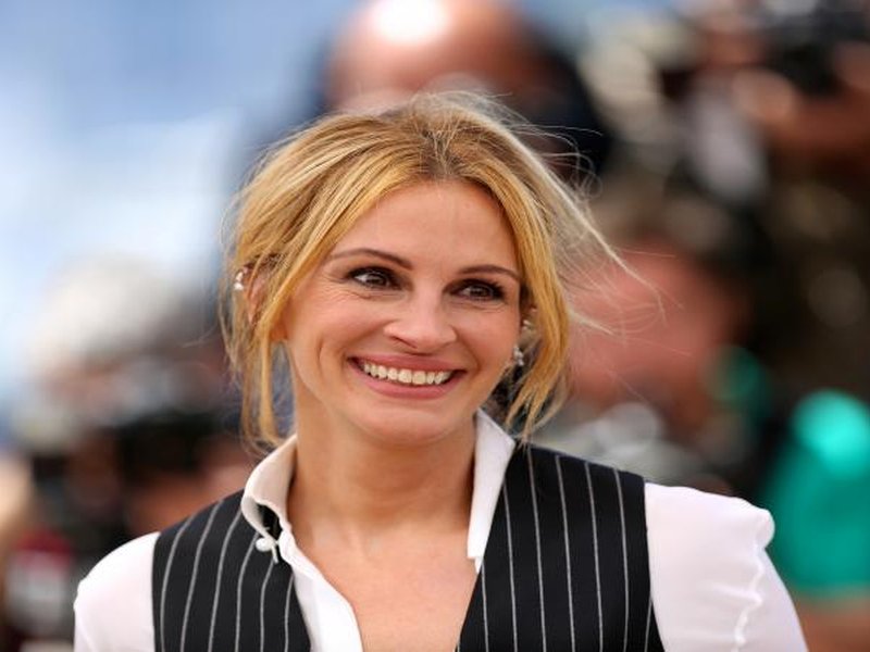 Julia Roberts opens up about struggling with self-confidence during initial phase of her acting career	