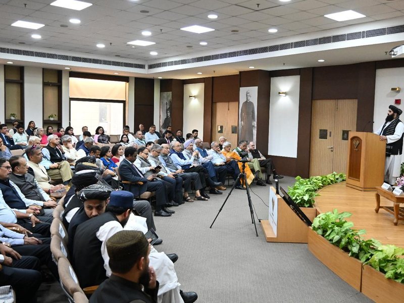 Muttaqi attends Delhi think tank event, enthralls audience with mention of Tagore's Kabuliwala 