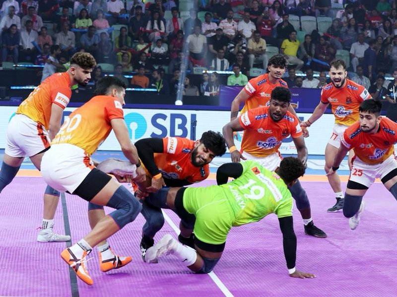 10th tie-breaker sees Puneri Paltan beat Dabang Delhi, take top spot in Season 12 of the Pro Kabaddi League (PKL) in New Delhi on Sunday. Photo credit: PKL
