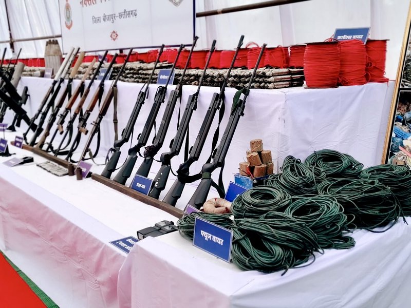 Chhattisgarh: Maoists likely to surrender en-mass in Kaner, says sources 