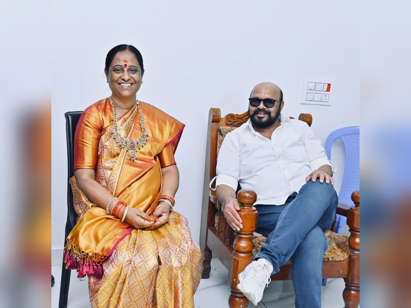 High-voltage drama at Telangana Minister's residence as police seek OSD's arrest