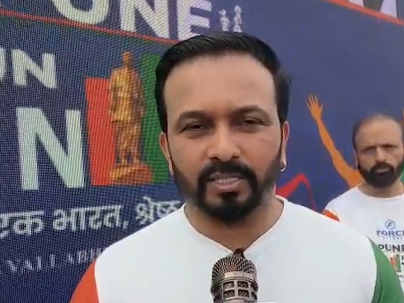 पुणे में 'रन फॉर यूनिटी' आयोजन, केदार जाधव ने दिया फिटनेस और एकता का संदेश