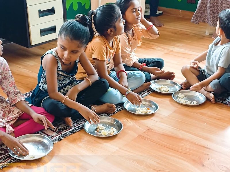 गुजरात: वडोदरा में सावली का स्मार्ट आंगनवाड़ी केंद्र बना मिसाल, ग्रामीण बच्चों को मिल रही आधुनिक शिक्षा