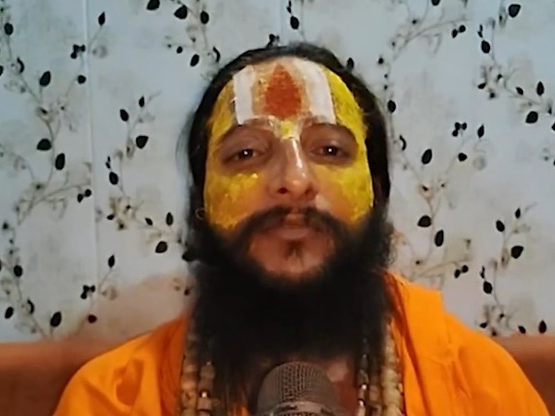 रामभद्राचार्य के बयान पर संतों का समर्थन, भारत को हिंदू राष्ट्र बनाने की अपील