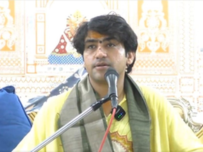 राजनीति में धर्म होना चाहिए, धर्म में राजनीति नहीं होनी चाहिए : धीरेंद्र शास्त्री 