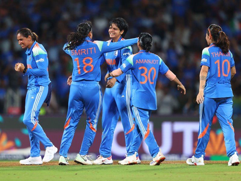 महिला विश्व कप 2025 की जीत पर पीएम मोदी और अमित शाह ने भारतीय टीम को दी बधाई