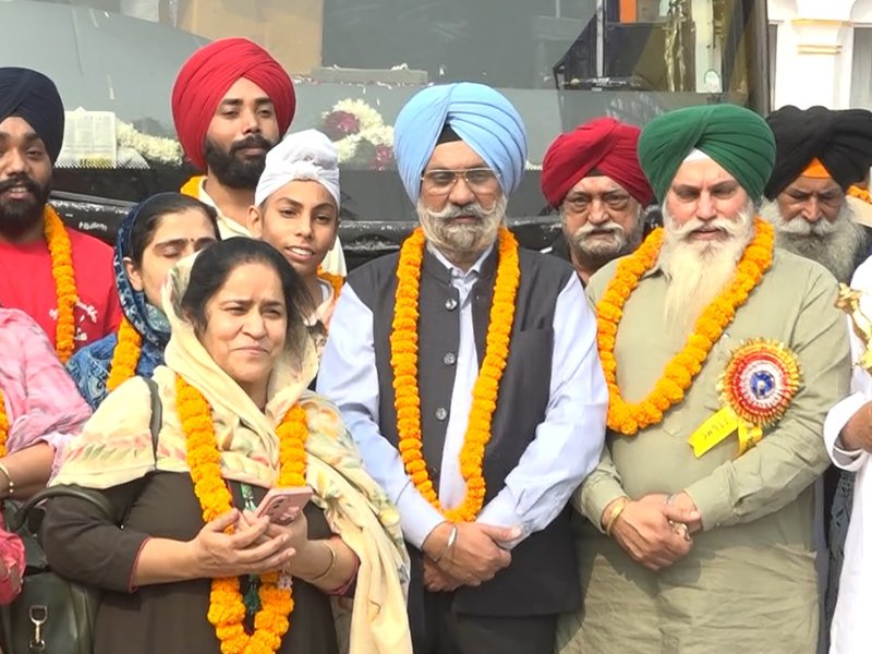 दिल्ली: 170 सिख श्रद्धालुओं का जत्था गुरु नानक देवजी के जन्मस्थान ननकाना साहिब के लिए रवाना